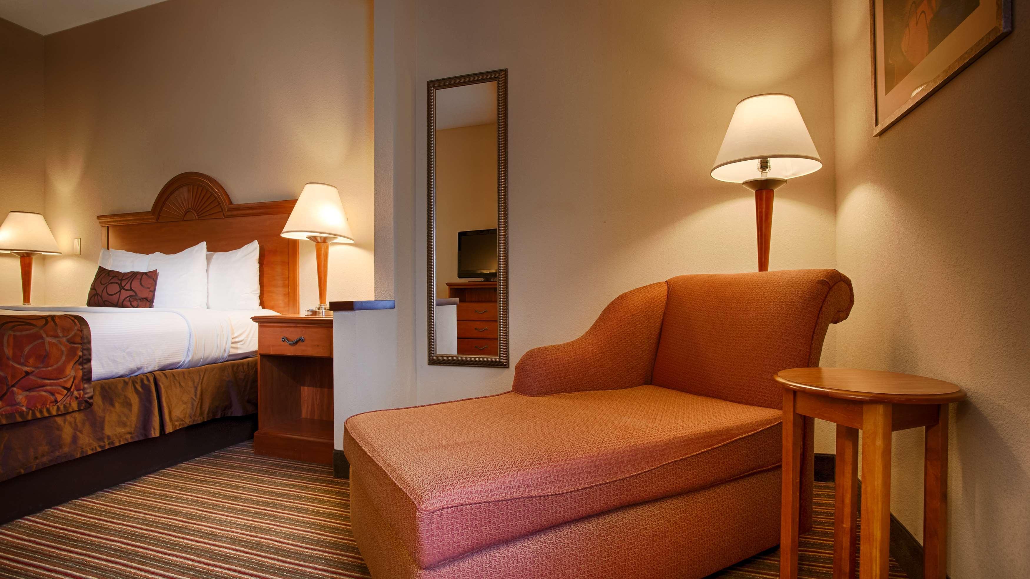 Best Western Plus Edison Inn Garner Extérieur photo