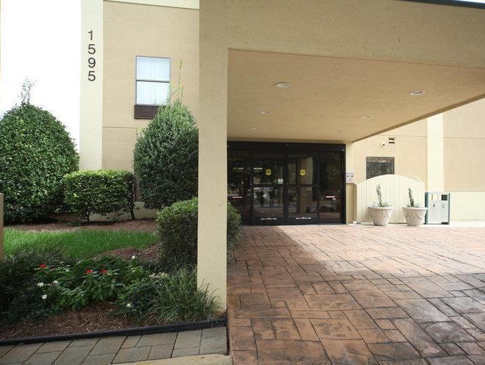 Best Western Plus Edison Inn Garner Extérieur photo